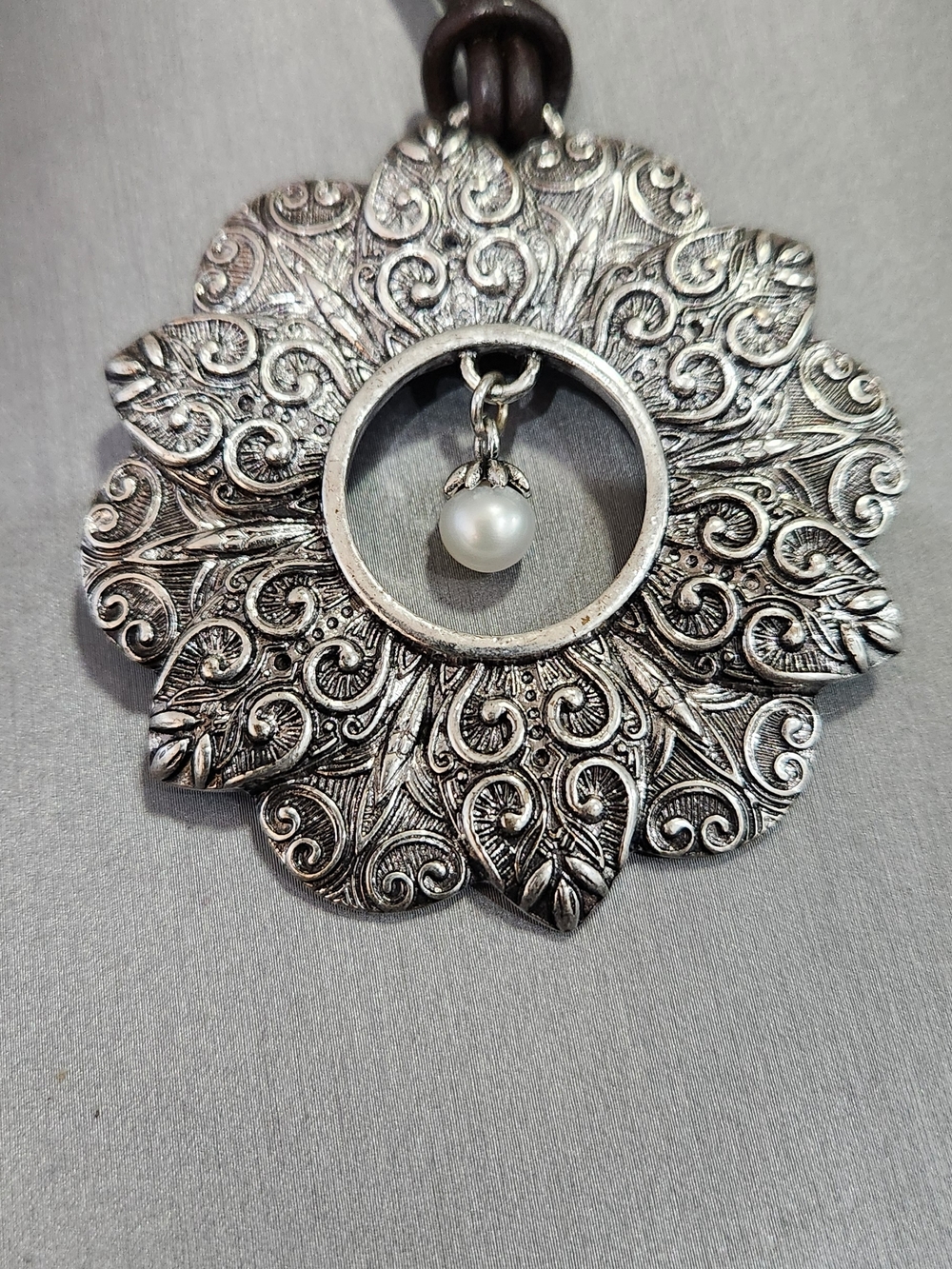 Silver Floral Pendant Necklace with Vantel Pearl Accent